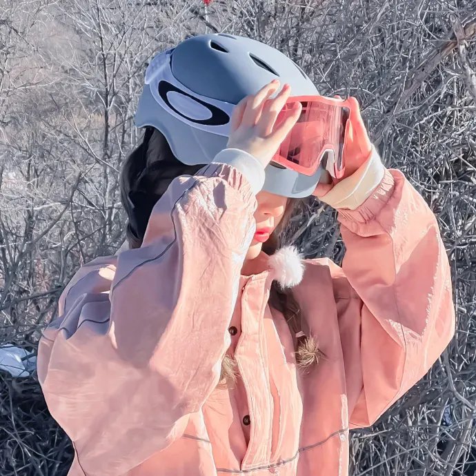 煞风景的早间首班车海报